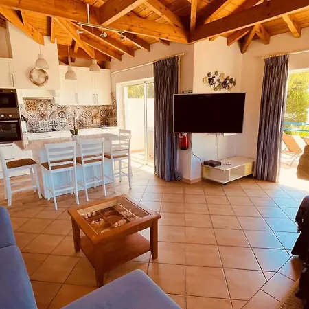 A Mare Hotel *